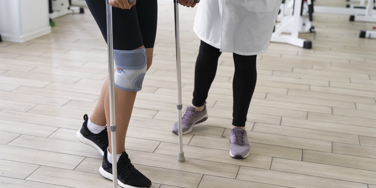 The Orthopedic Surgeon’s Guide to Managing Chronic Knee Pain
