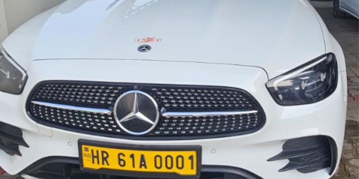 Mercedes E-Class Car Rental in Jaipur – Chauffeur-Driven Luxury Ride