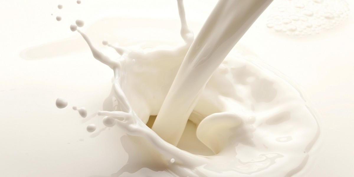 Dairy Omung vs. Regular Milk – What’s the Difference?