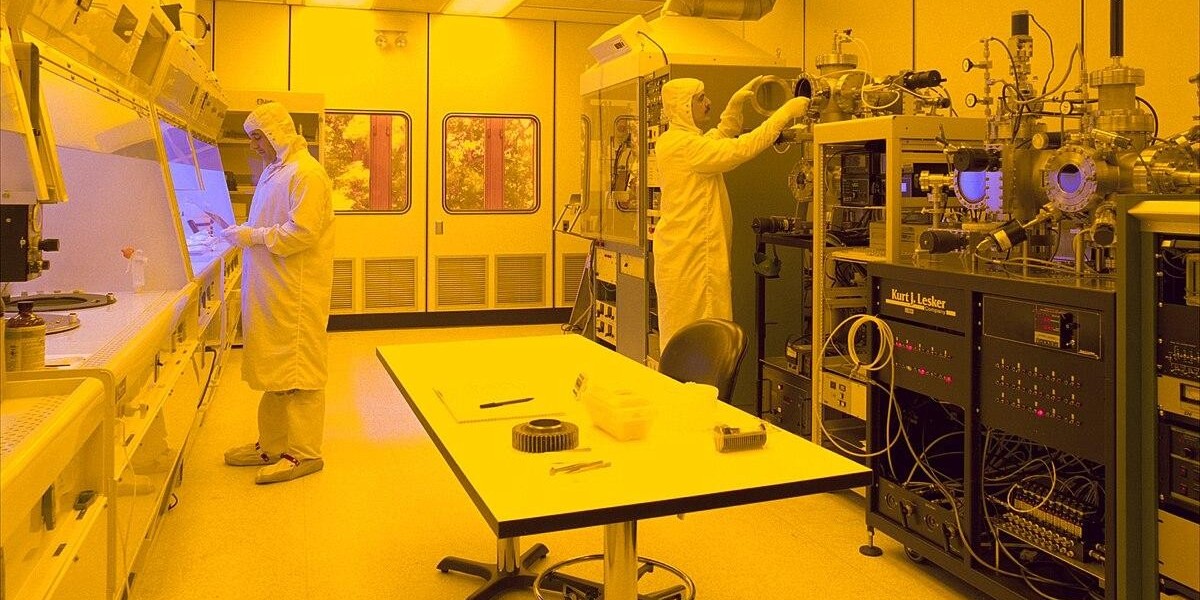 How YD-Purification's Clean Rooms Improve Contamination Control