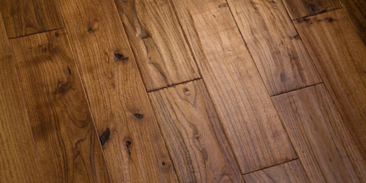 How to Respond When Commercial Floors Crack or Peel: A Facility Manager’s Guide