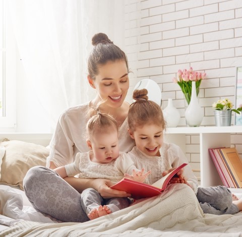 Baby Care UAE | Newborn Sitting Services