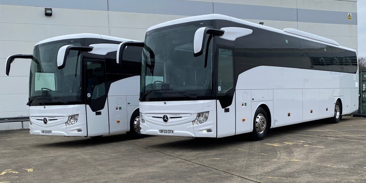 50-Seat Coach Hire: London to Manchester Journeys