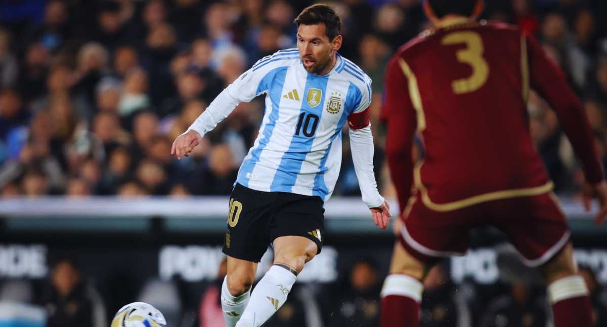 Argentina 3-0 Venezuela: Messi Scores Twice in Home Victory