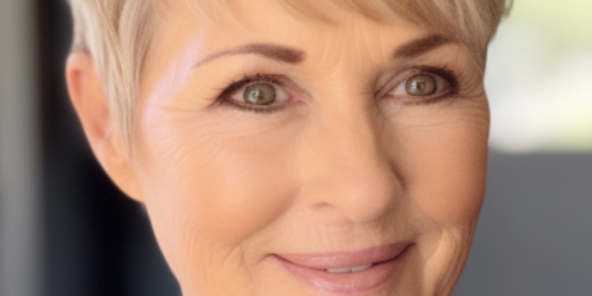 Confidence Made Simple: The Most Flattering Haircuts for Women 40+