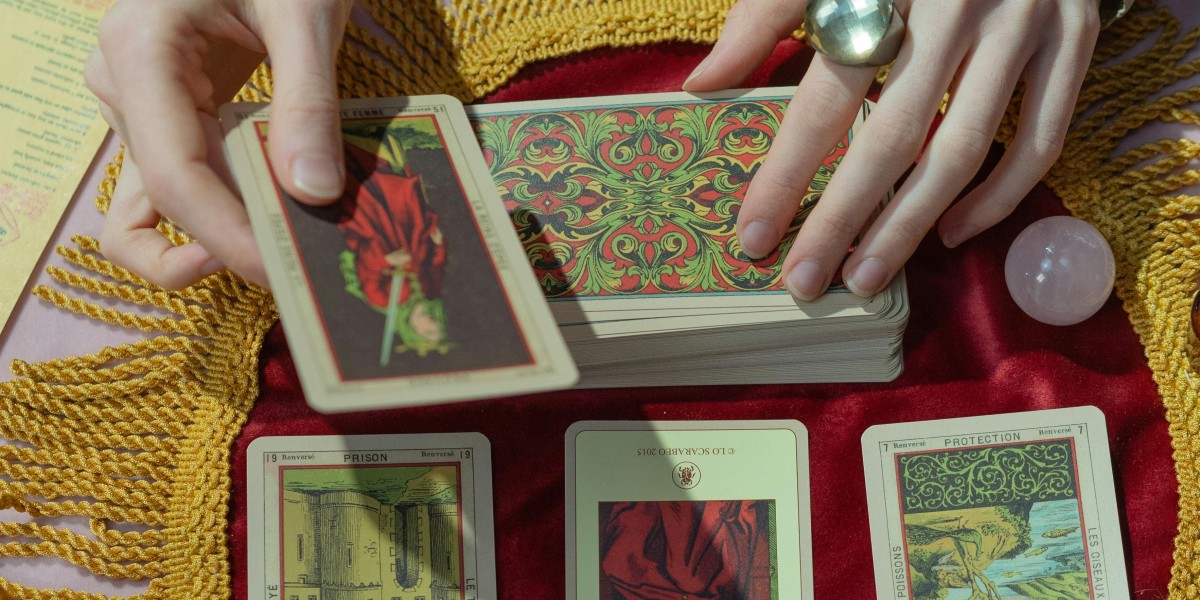 Why Do Magic Players Choose MTGreplica for Their MTG Proxy Cards?