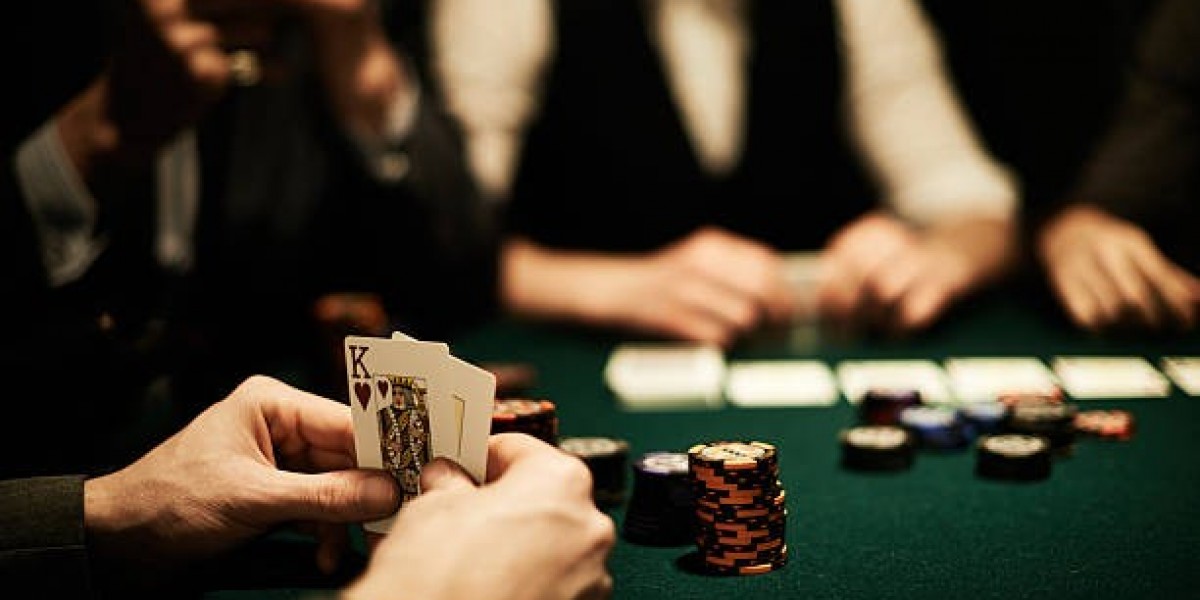 Η εξέλιξη των στρατηγικών μάρκετινγκ στα διαδικτυακά καζίνο: Πώς οι νέες τάσεις προσελκύουν παίκτες το 2025