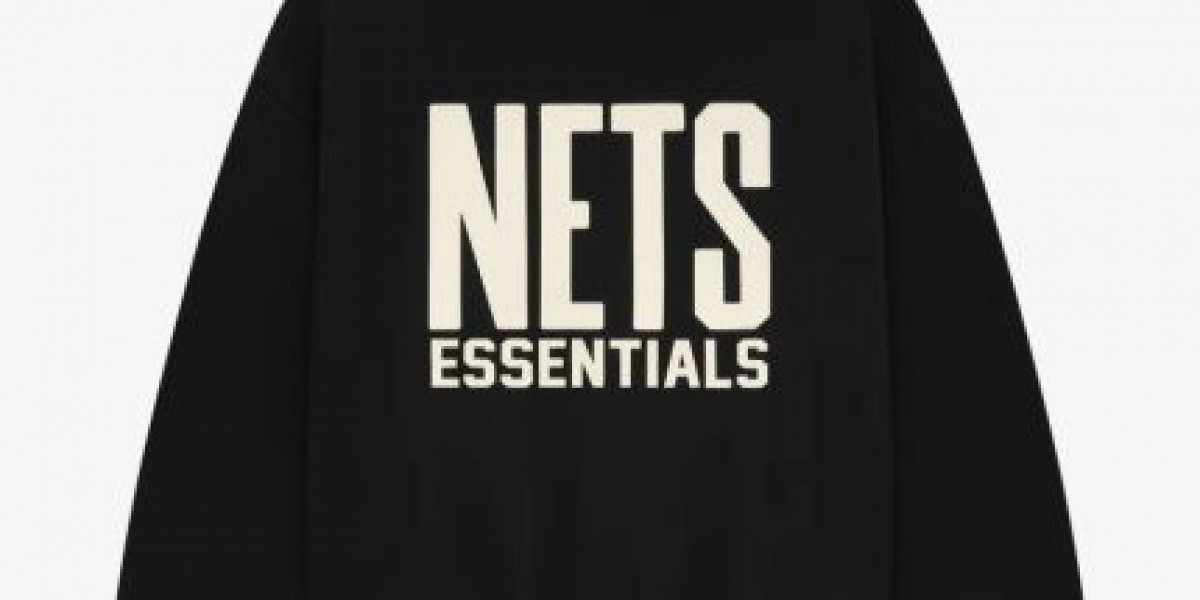 Essentials Hoodie Offering Lightweight Warmth and Trendy Style