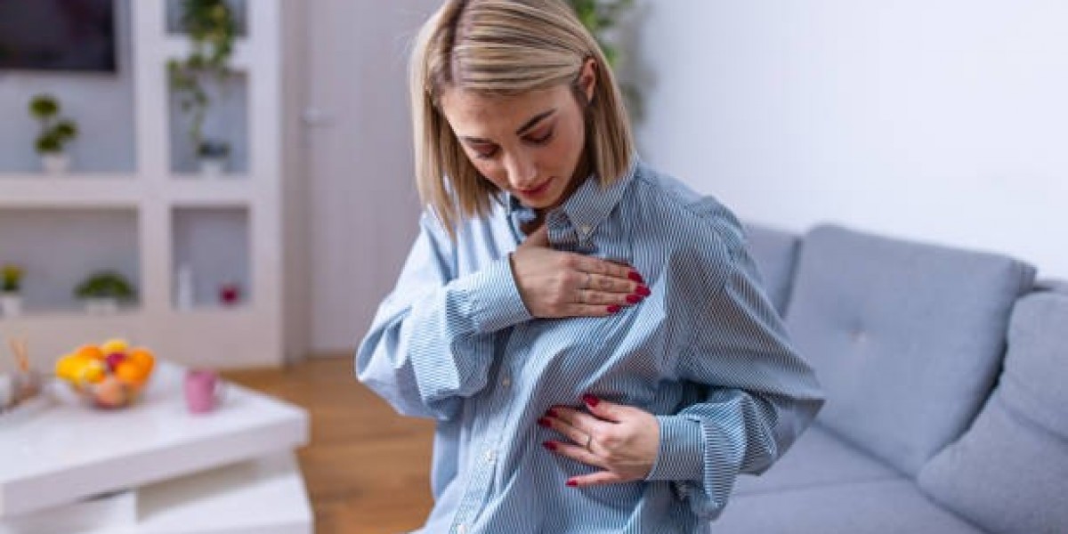 عملية تكبير الصدر: البدائل الطبيعية والغير جراحية