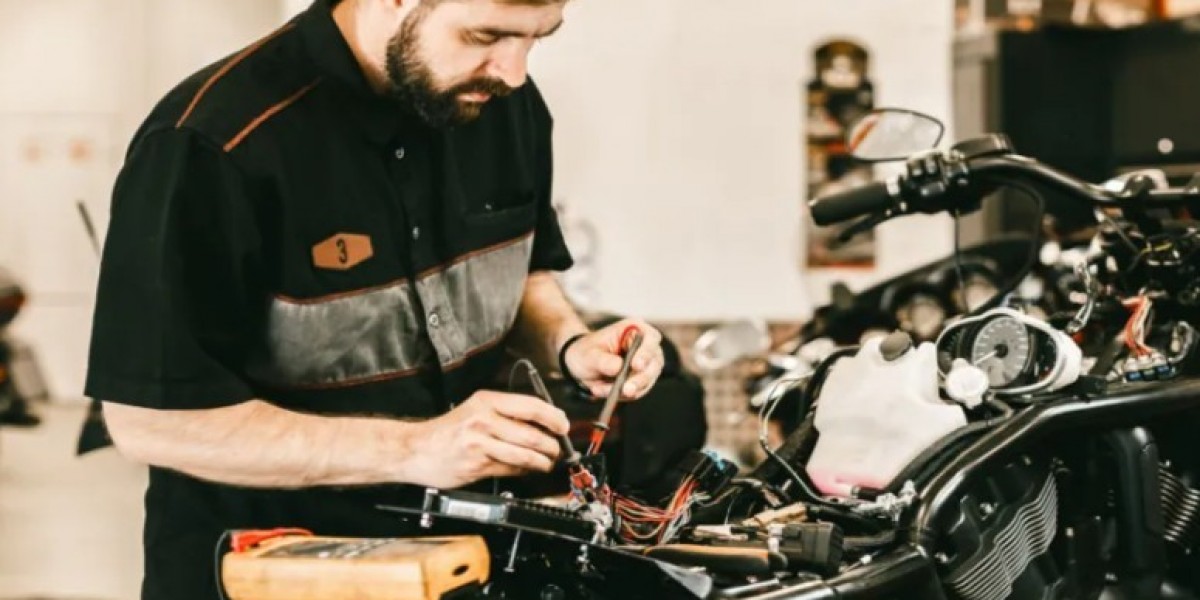 The Fading Grip: Diagnosing a Worn Motorcycle Clutch