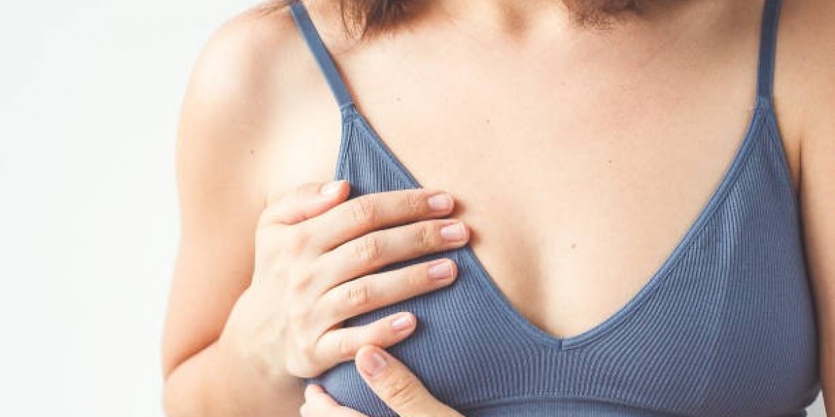 ماذا يحدث لزرعات الصدر على المدى الطويل؟