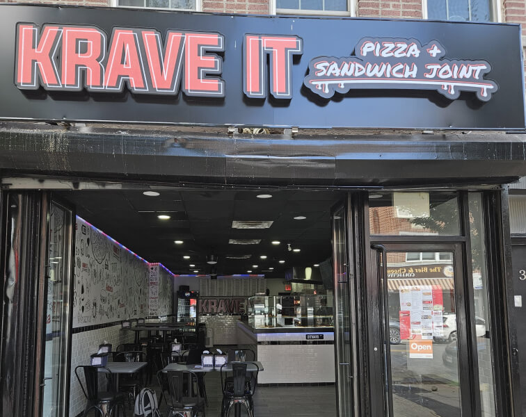 Pizza and Sandwich Restaurant in Ditmars, Blvd | Wings, Fries and Fresh Eats