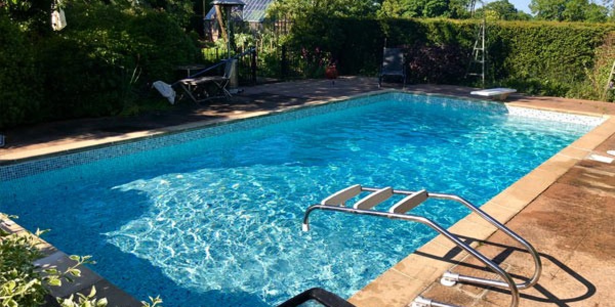 Trusted Swimming Pool Maintenance in Beaconsfield for Year-Round Care