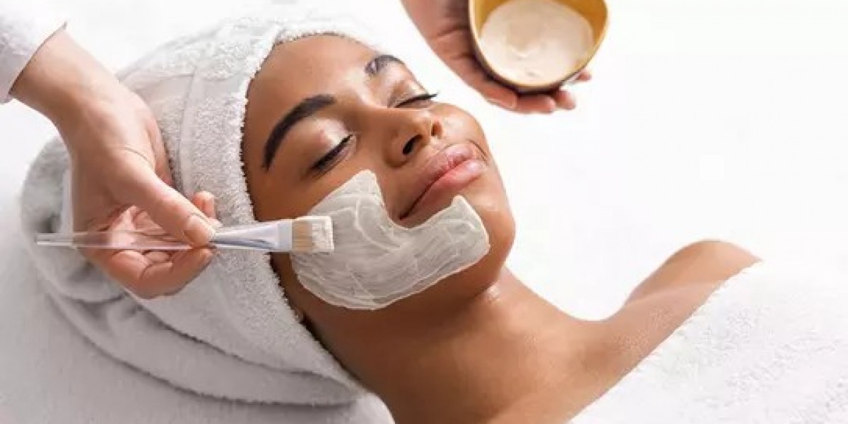 Why Do Skincare Experts Recommend Deep Skin Cleansing Treatments?