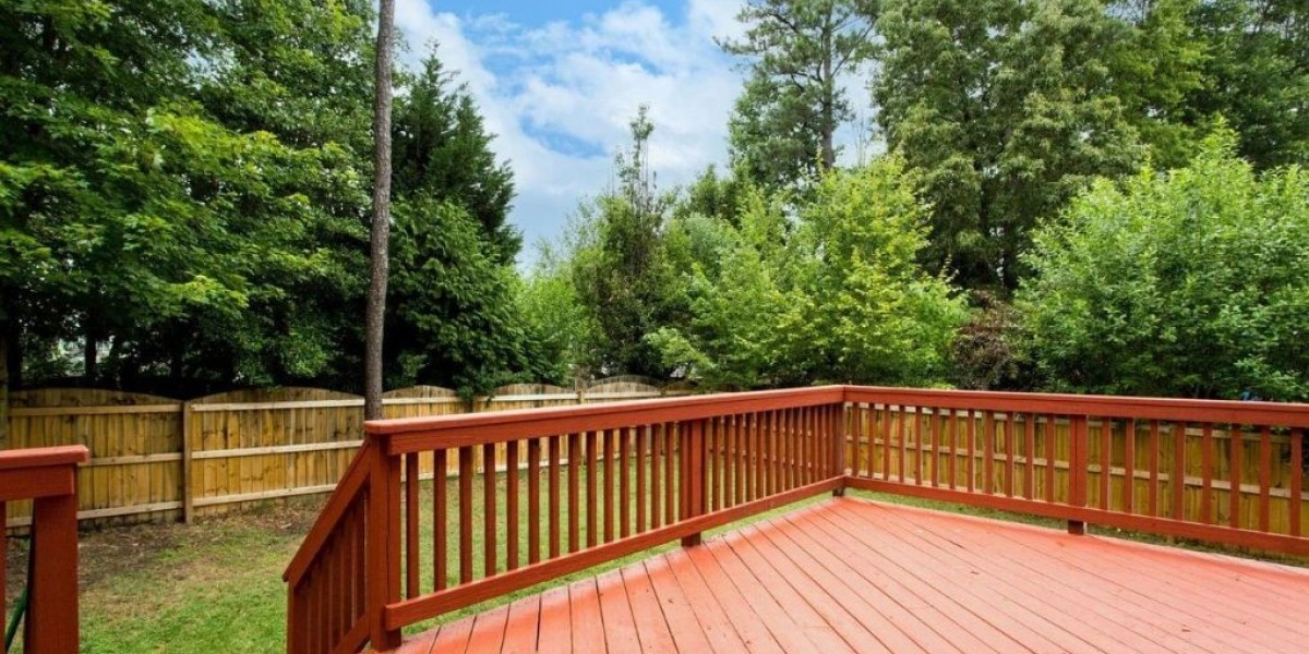 What Type of Paint Works Best for Living Room Walls?