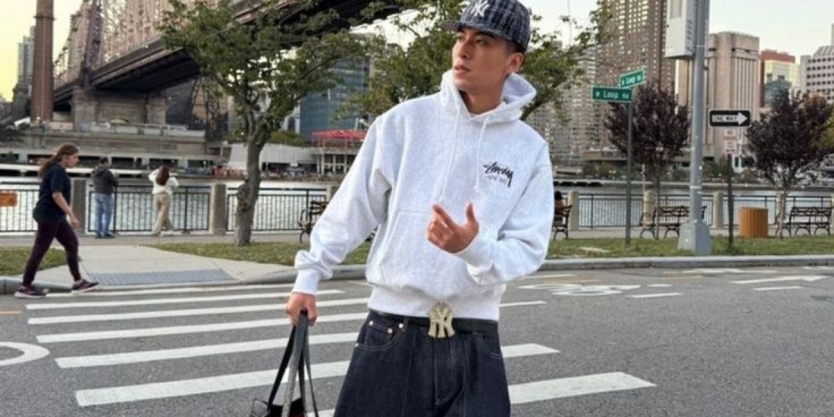 Florida Summer Style: Stussy x Nike Redefining Coastal Fashion