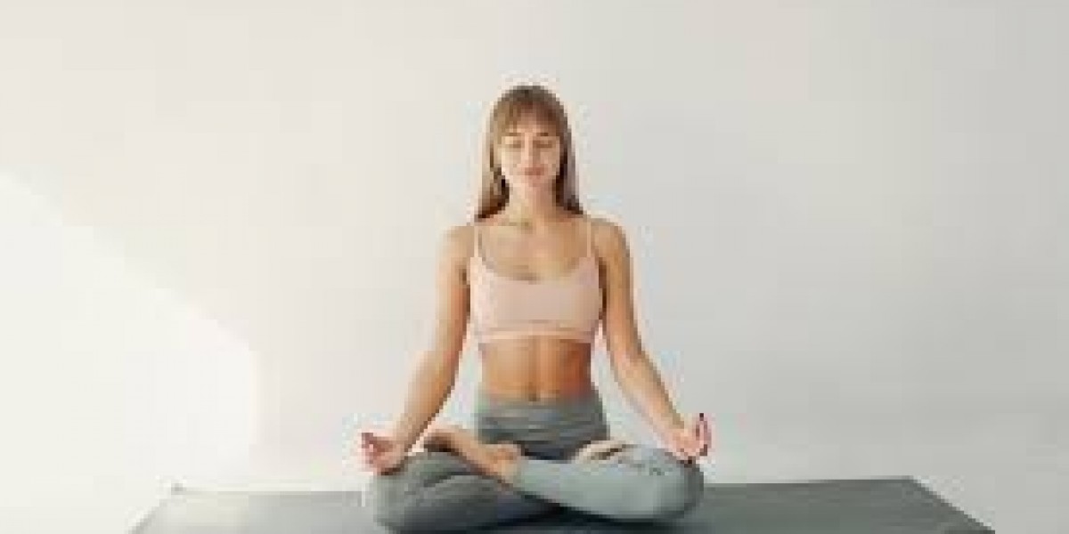 How Yoga in Rishikesh Can Transform Your Mind and Body – Experience the Power at Adishakti Yogpeeth