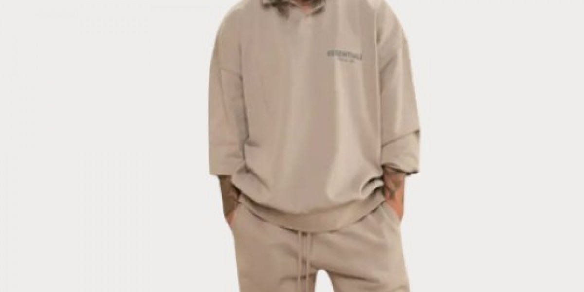 Essentials Hoodie: A Modern Streetwear Icon