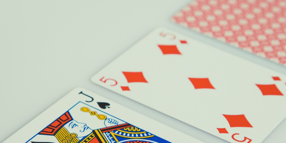 Jak zwiększyć swoje szanse na wygraną w kasynach online: strategie i porady dla graczy