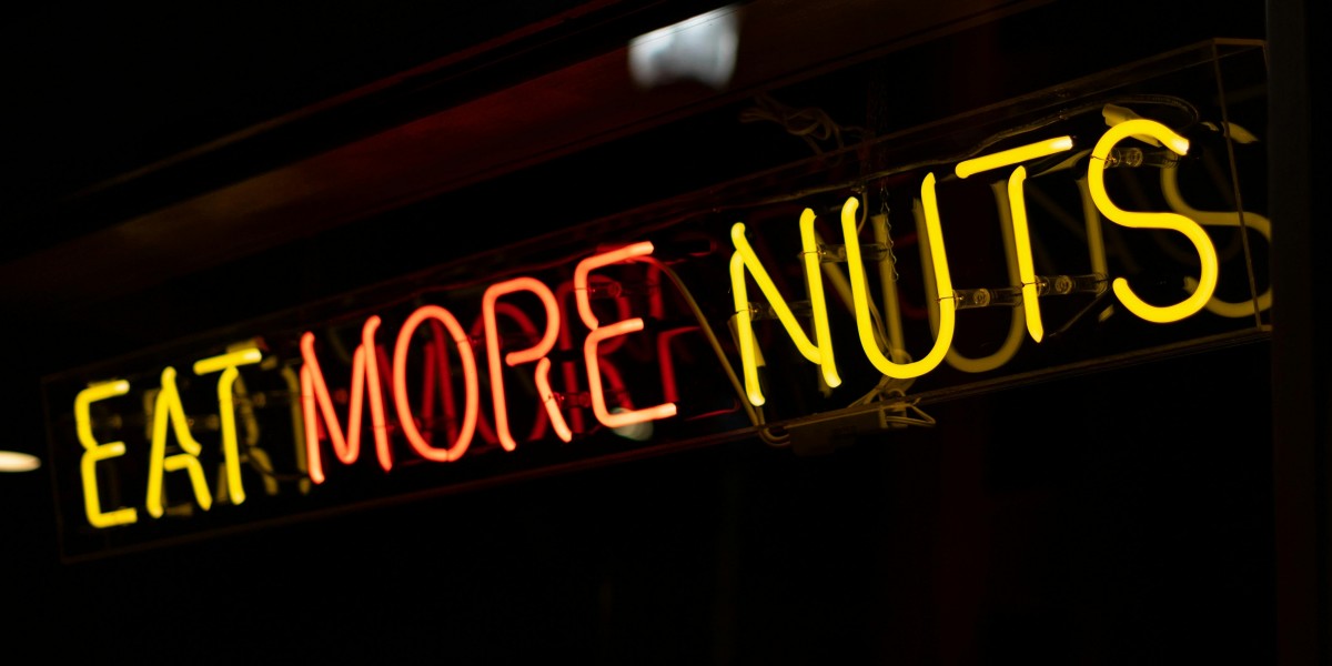 Transforming Spaces: The Ultimate Guide to Modern Wall Graphics and Indoor Signage in Toronto