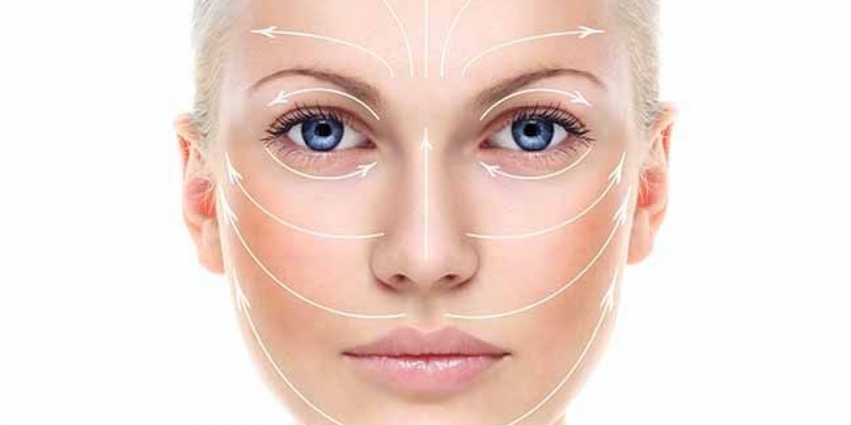 Best Plastic Surgeon at Royal Clinic Using Advanced Techniques