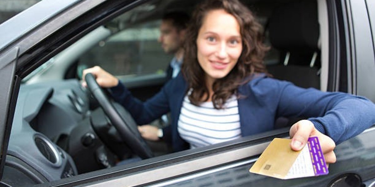 De Complete Gids voor de Juiste Rijschool: Snel en Zeker Je Rijbewijs Halen