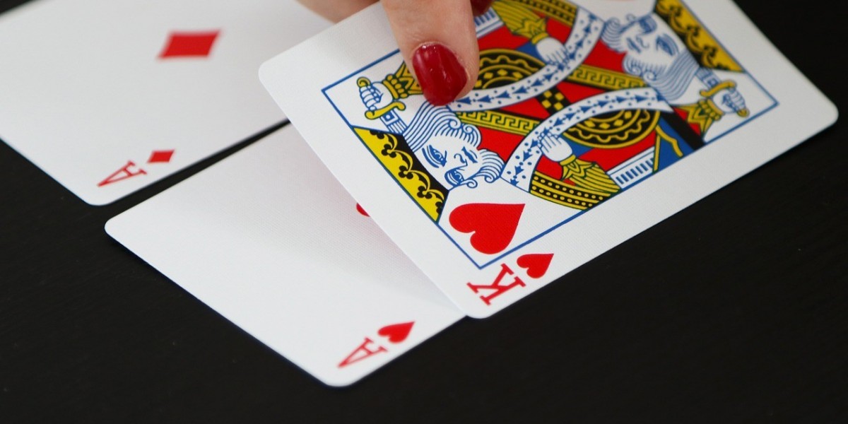 Η επιρροή των κρυπτονομισμάτων στα διαδικτυακά καζίνο: Δεδομένα και τάσεις της αγοράς τζόγου το 2025