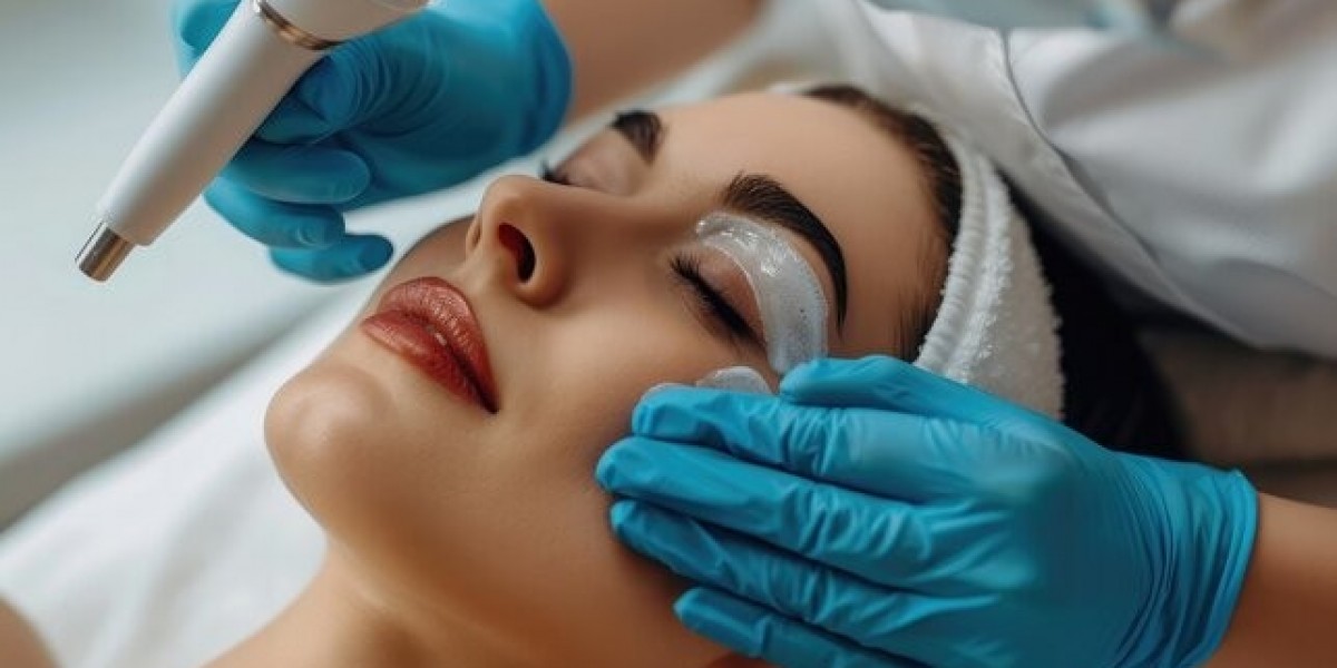 Hydrafacial Riyadh for Sensitive Skin: Safe and Effective